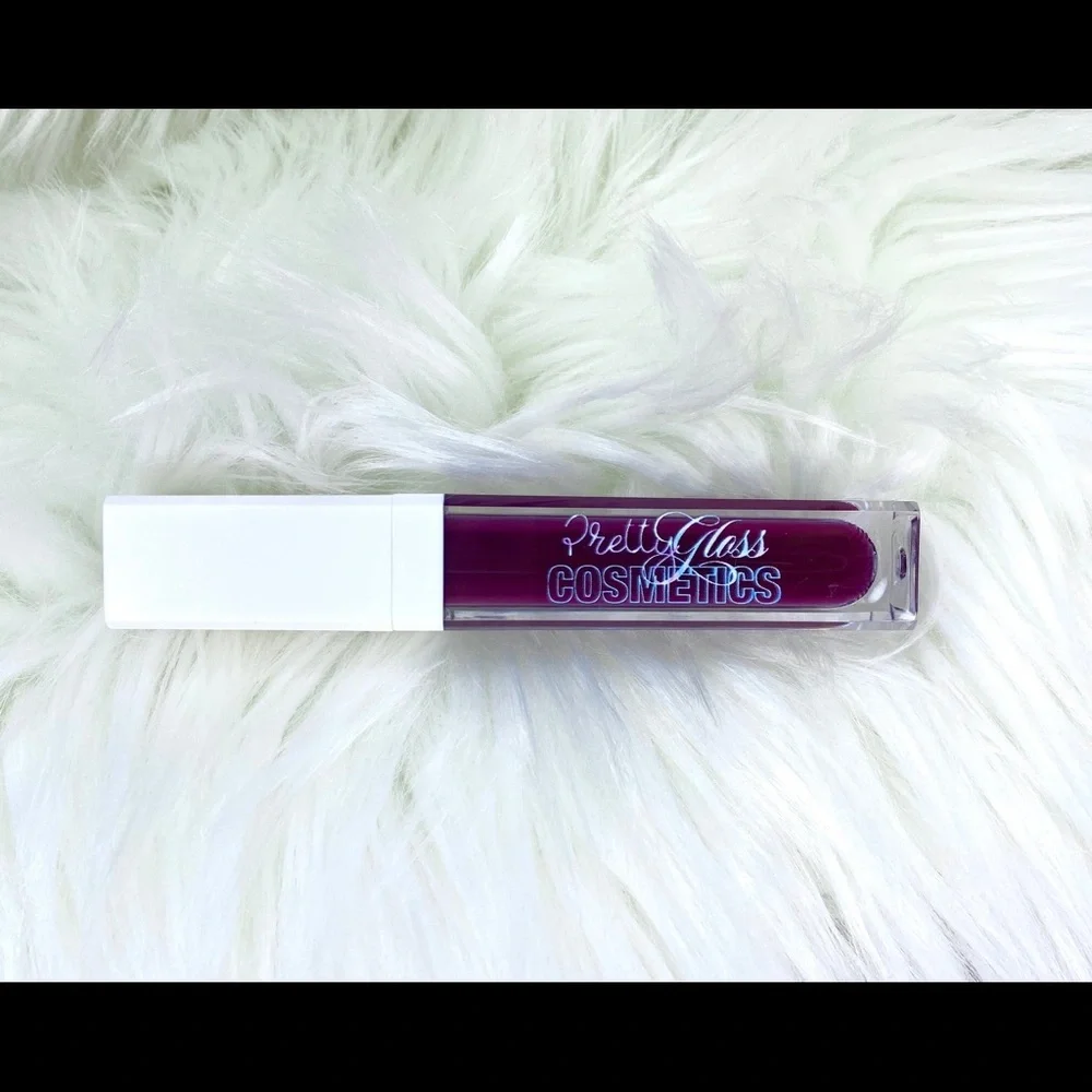 “Plum” Matte Liquid Lipstick